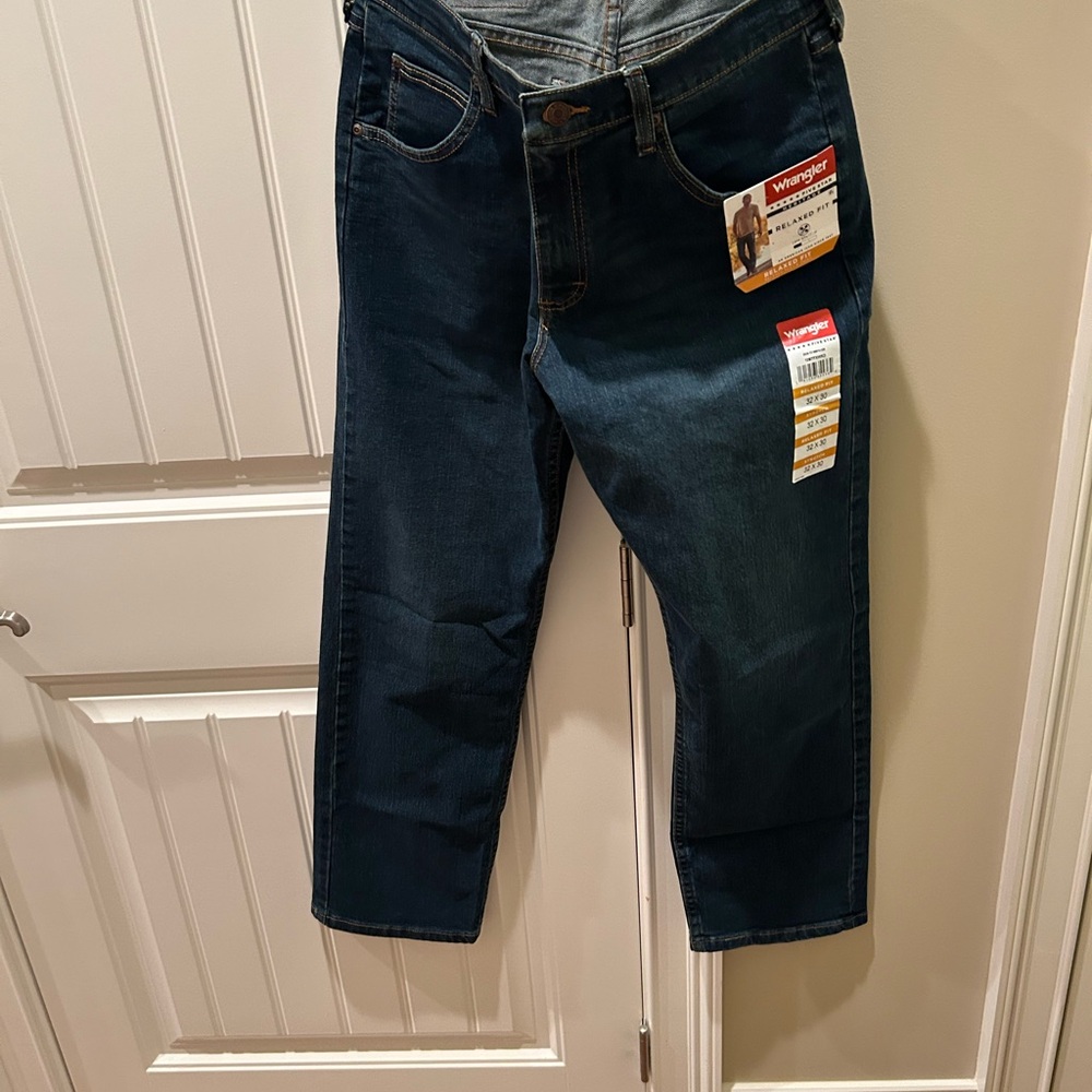 Wrangler Men's Dark Blue Relaxed Jeans